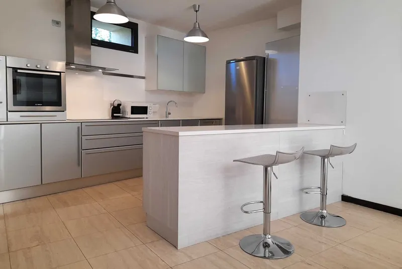 AFFITTASI 5 LOCALI ARREDATO CON GIARDINO PRIVATO A PORZA, foto 4