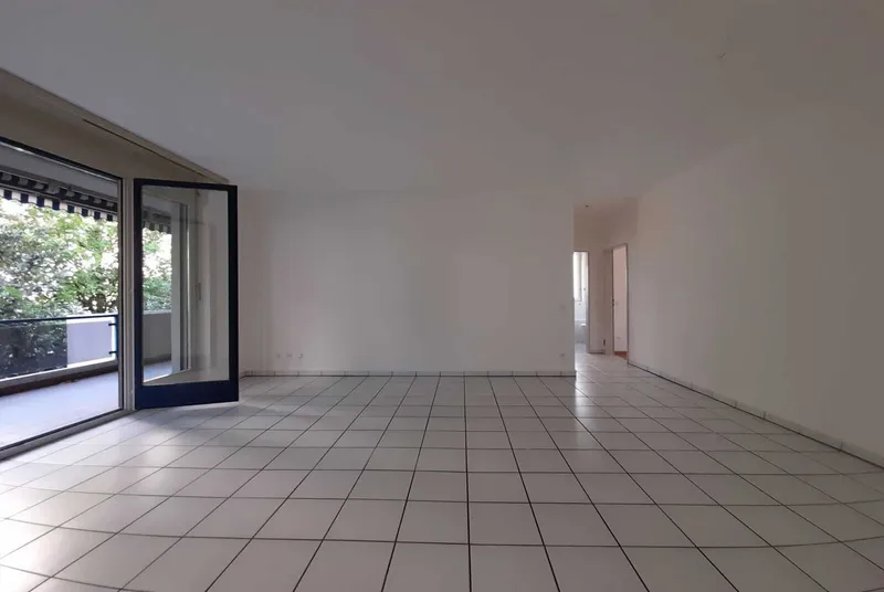 SPAZIOSO APPARTAMENTO 3.5 LOCALI CON AMPIA TERRAZZA A LUGANO, foto 5