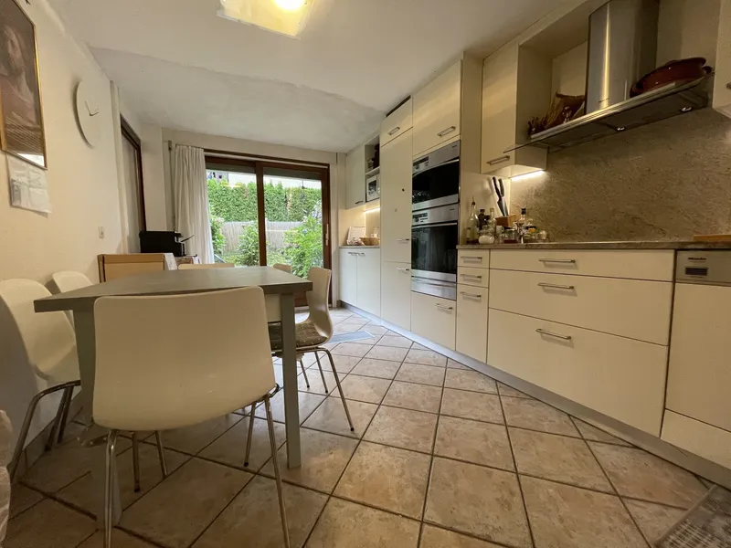 BELLISSIMA VILLA A SCHIERA 5.5 IMMERSA NEL VERDE A ORIGLIO, foto 4