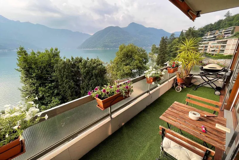 AFFITTO BREVE - 3.5 LOCALI CON TERRAZZA FRONTE LAGO A MELIDE, foto 1