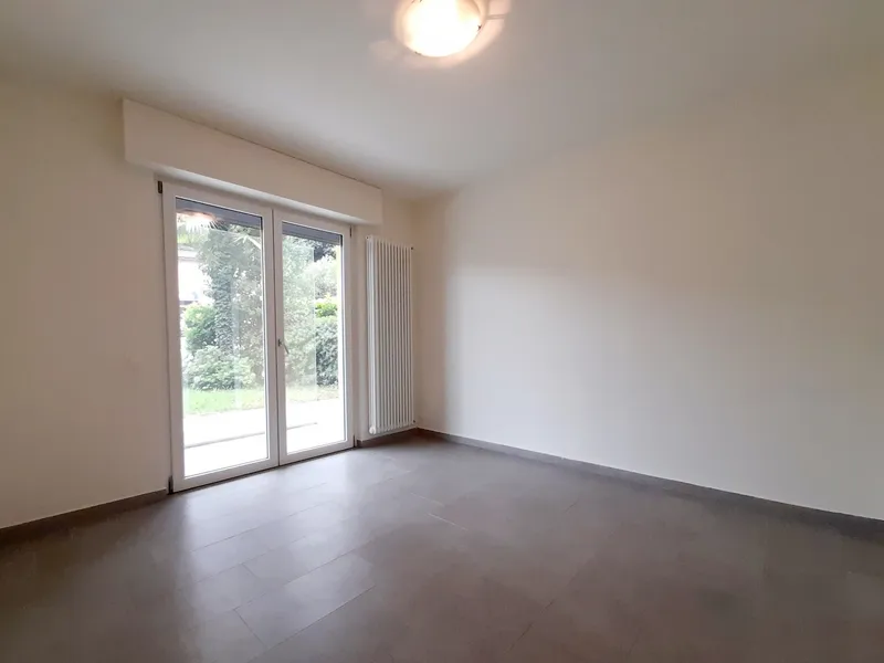 AFFITTASI DUPLEX 4 LOCALI MODERNO CON GIARDINO A CADENAZZO, foto 6