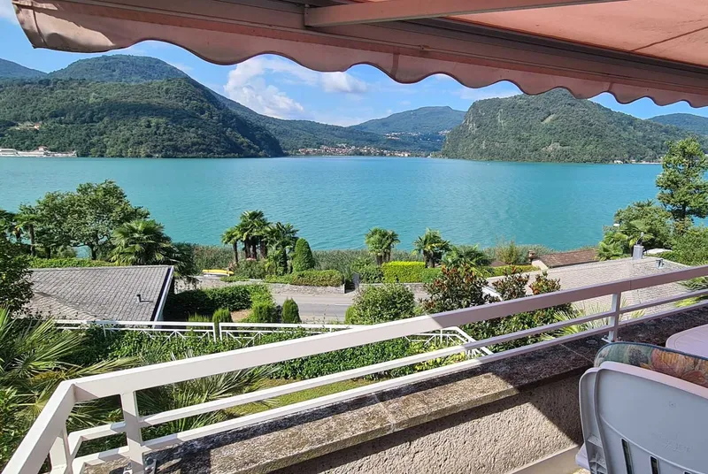 AMPIO 4 LOCALI CON GIARDINO-SPIAGGIA VISTA LAGO A BARBENGO, Foto 4