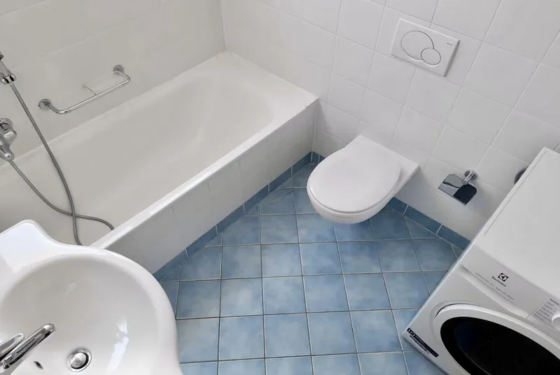 AFFITTASI AMPIO E MODERNO 2.5 LOCALI CON TERRAZZA A MAGLIASO, foto 8
