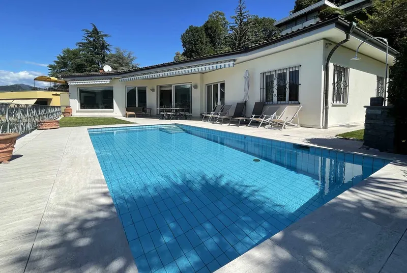 STUPENDA VILLA DA SOGNO VISTA LAGO CON PISCINA A LUGANO, photo 5