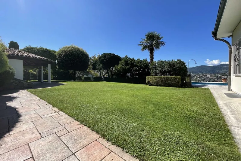 STUPENDA VILLA DA SOGNO VISTA LAGO CON PISCINA A LUGANO, photo 6