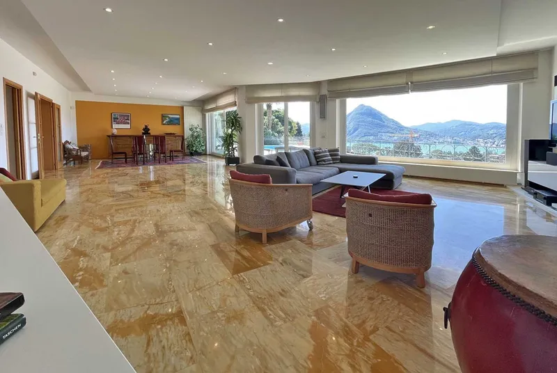 STUPENDA VILLA DA SOGNO VISTA LAGO CON PISCINA A LUGANO, photo 1