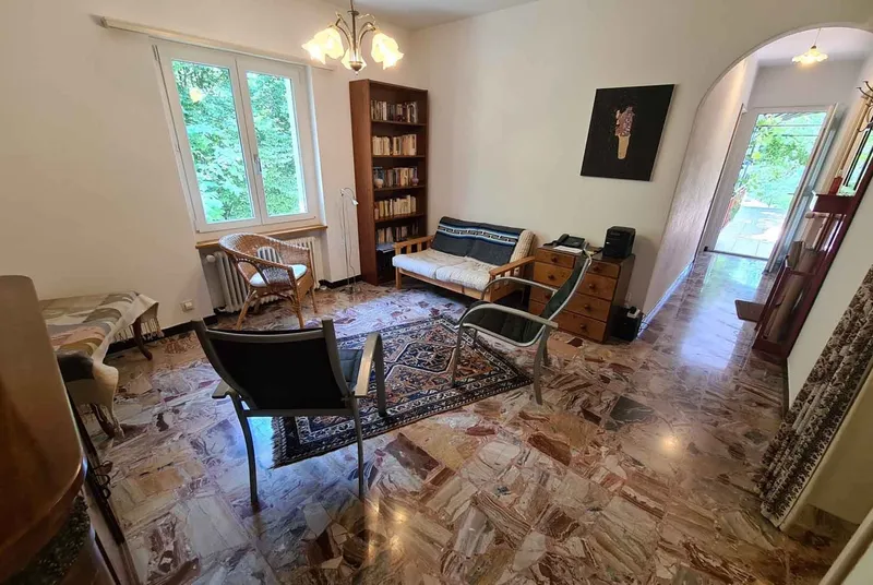 GRANDE CASA BIFAMILIARE CON TERRENO EDIFICABILE A PURASCA, foto 7