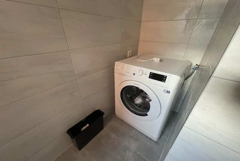 SPLENDIDA CASA DI 4.5 LOCALI RISTRUTTURATA A BELLINZONA, Foto 12