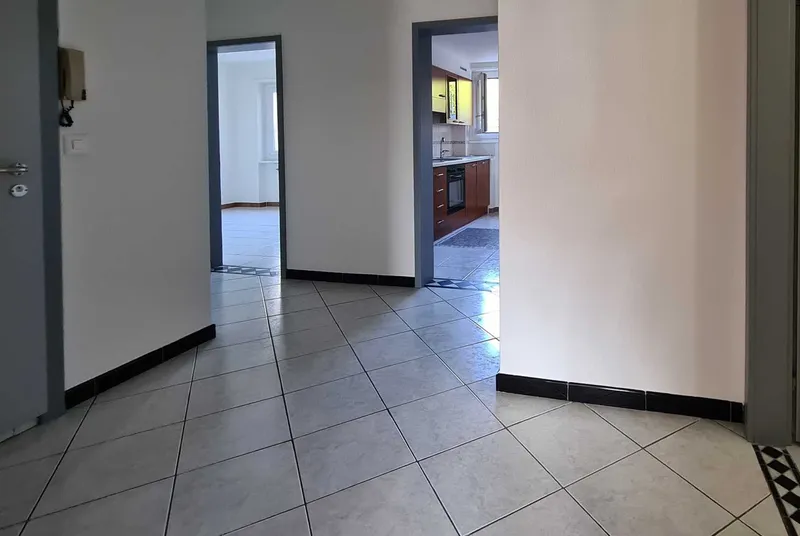 INVESTIMENTO IDEALE - AMPIO 3.5 LOCALI CENTRALE A VACALLO, Foto 4