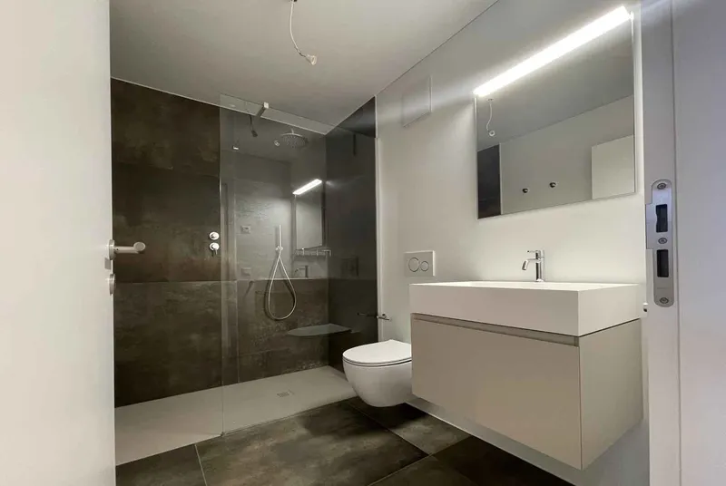 STUPENDO 3.5 LOCALI CON TERRAZZA E GIARDINO IN COLLINA D'ORO, Foto 11