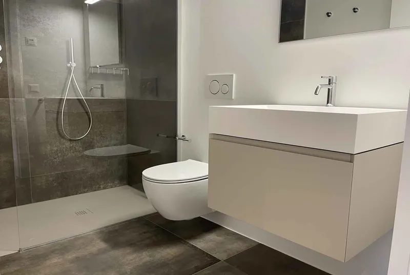STUPENDO 3.5 LOCALI CON TERRAZZA E GIARDINO IN COLLINA D'ORO, Foto 12