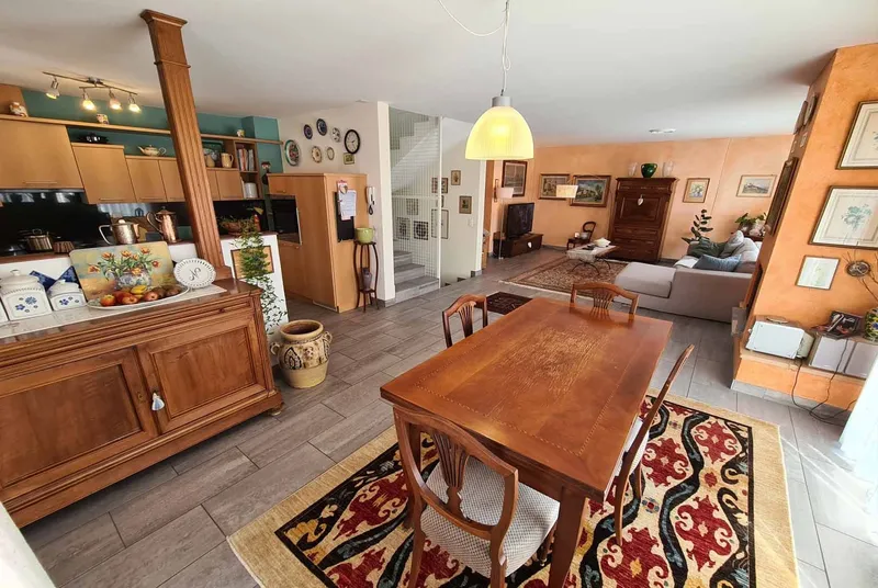 FAVOLOSA CASA UNIFAMILIARE 6.5 LOCALI VISTA LAGO A VERNATE, foto 6