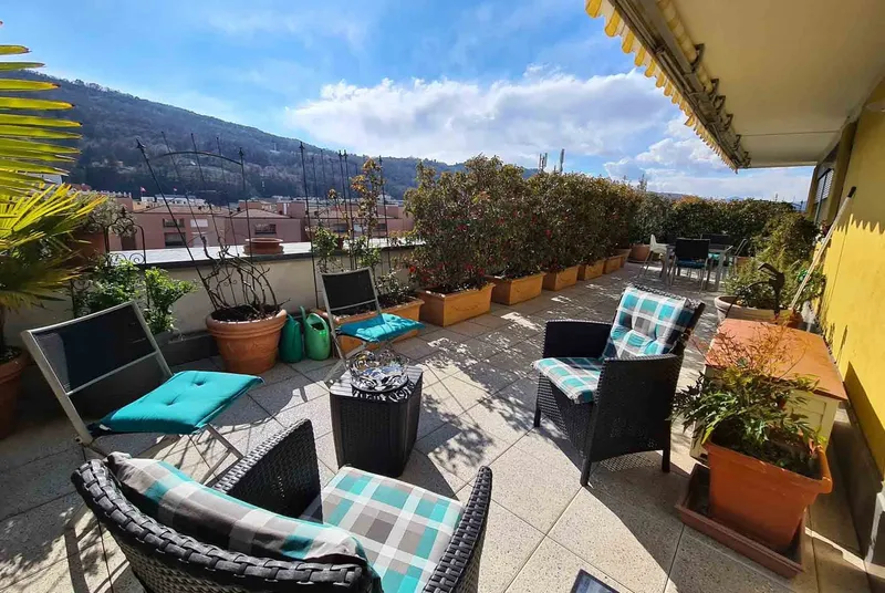 ATTICO 6.5 LOCALI DI PRESTIGIO CON GRANDE TERRAZZA A CHIASSO, Foto 4