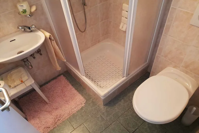 CASA DI OLTRE 12 LOCALI CON 4 TERRAZZE E GIARDINO A BIOGGIO, photo 10