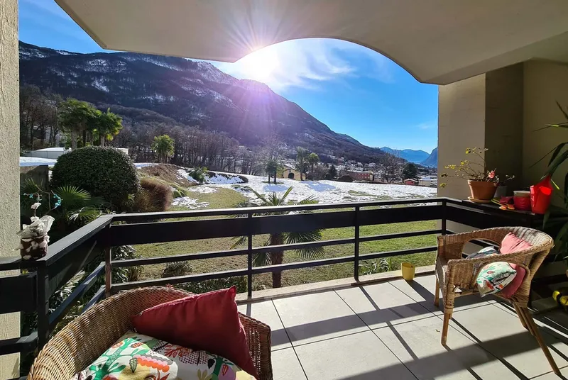 MODERNO 3.5 LOCALI CON TERRAZZA E PISCINA COMUNE A CADRO, Foto 4