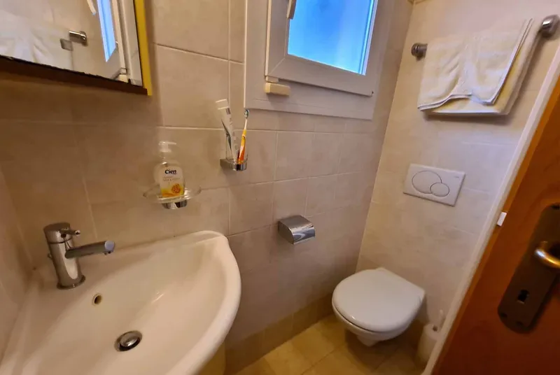 OCCASIONE - CASA UNIFAMILIARE 5.5 CON GIARDINO A CADRO, Foto 7