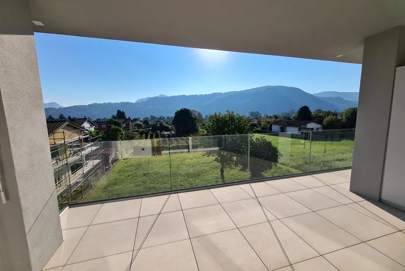 LUMINOSO ATTICO 4.5 CON AMPIA TERRAZZA NEL VERDE A MAGLIASO, foto 8