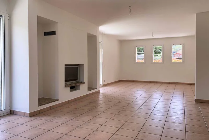 BELLISSIMA VILLETTA INDIPENDENTE 5.5 LOCALI A MEZZOVICO, foto 5