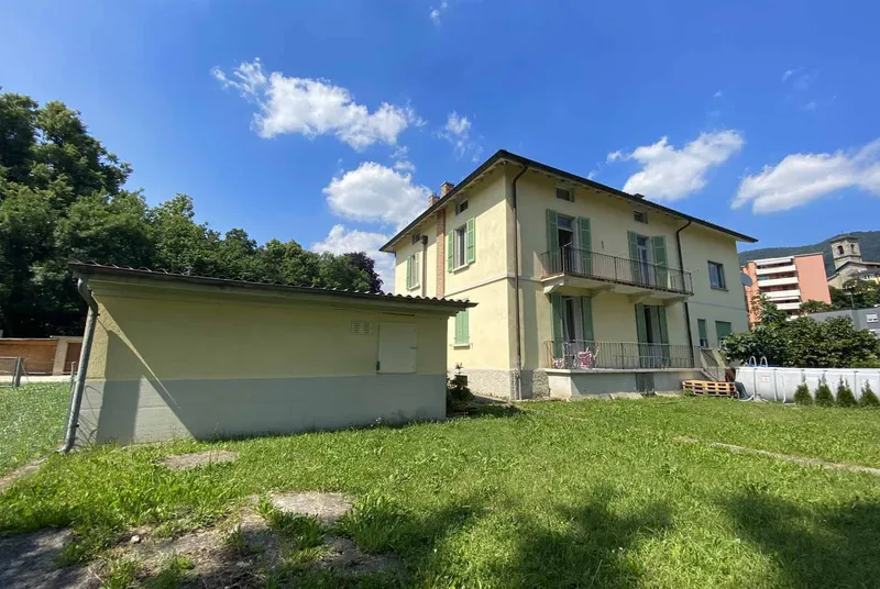 AMPIO 4.5 LOCALI IN BIFAMILIARE CON MANSARDA A VACALLO, foto 1