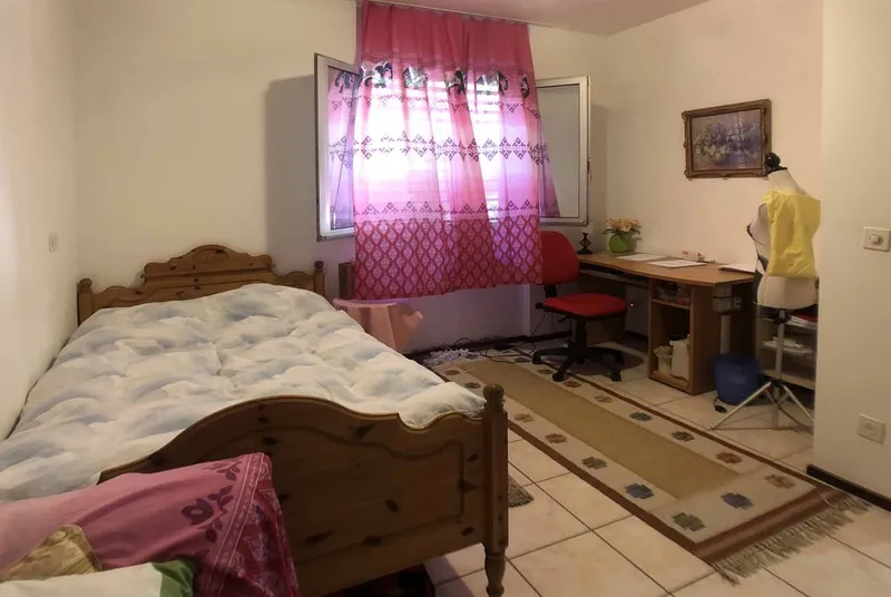 AFFITTASI 5.5 LOCALI CON GIARDINO PRIVATO E PISCINA A MORBIO, foto 12