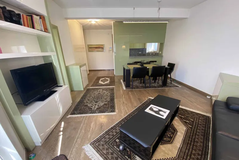 2.5 LOCALI CON VISTA LAGO E PISCINA RESIDENZIALE A LUGANO, foto 2