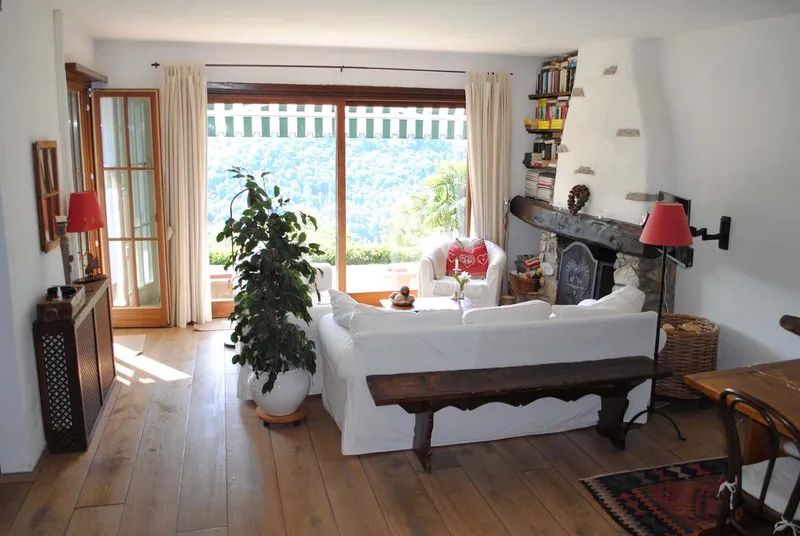 SPLENDIDA VILLA AMPLIABILE CON GIARDINO E PISCINA A BIOGGIO, Foto 7