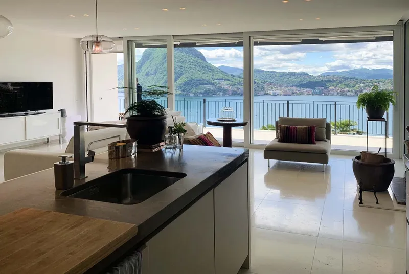 VILLA DI PRESTIGIO CON VISTA STUPENDA A LUGANO CASTAGNOLA, photo 2