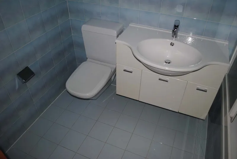 COMODO 2.5 CON TERRAZZA IN RESIDENZA CON PISCINA A COMANO, foto 12