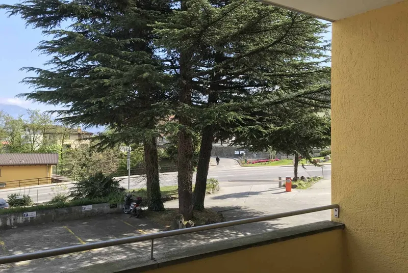 AFFITTASI APPARTAMENTO 2.5 LOCALI CON TERRAZZA A CADENAZZO, foto 5