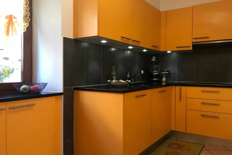 CARATTERISTICA CASA 4.5 LOCALI NEL NUCLEO DI MORCOTE, Foto 8