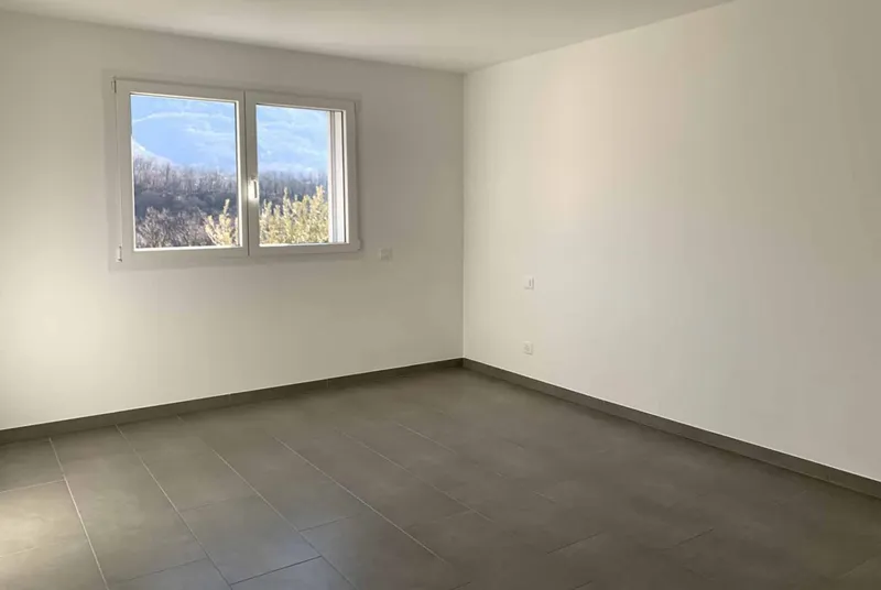 ELEGANTE 3.5 LOCALI CON TERRAZZA A SUREGGIO, foto 7