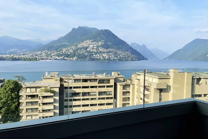 AMPIO ATTICO 4.5 LOCALI CON FAVOLOSA VISTA A LUGANO PARADISO, photo 3