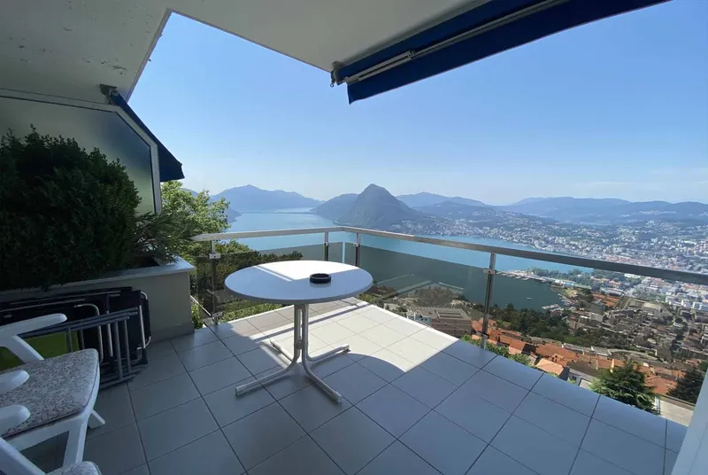 2.5 LOCALI CON VISTA LAGO PANORAMICA E PISCINA A LUGANO, foto 7