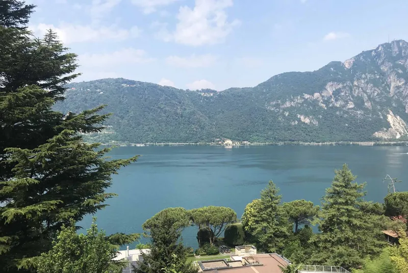 APPARTAMENTO 2.5 LOCALI VISTA LAGO CON PISCINA A BISSONE, foto 2