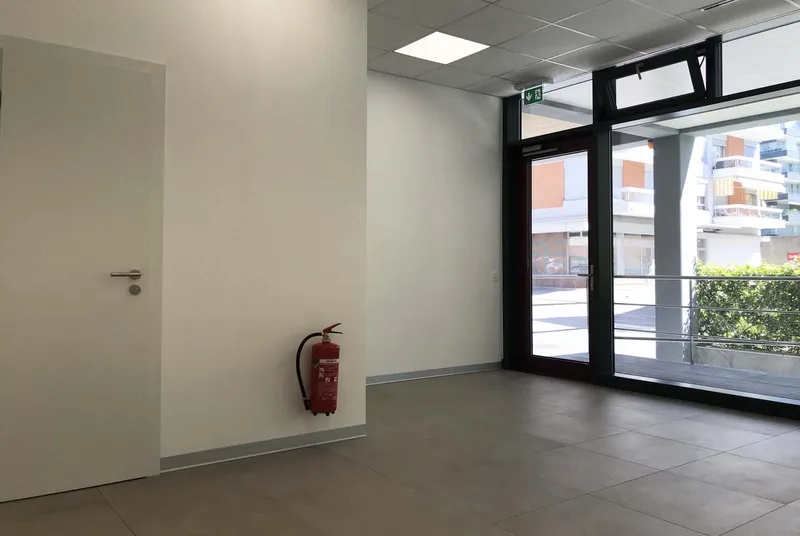 NEGOZIO IN AFFITTO ZONA UNIVERSITARIA A LUGANO, foto 7
