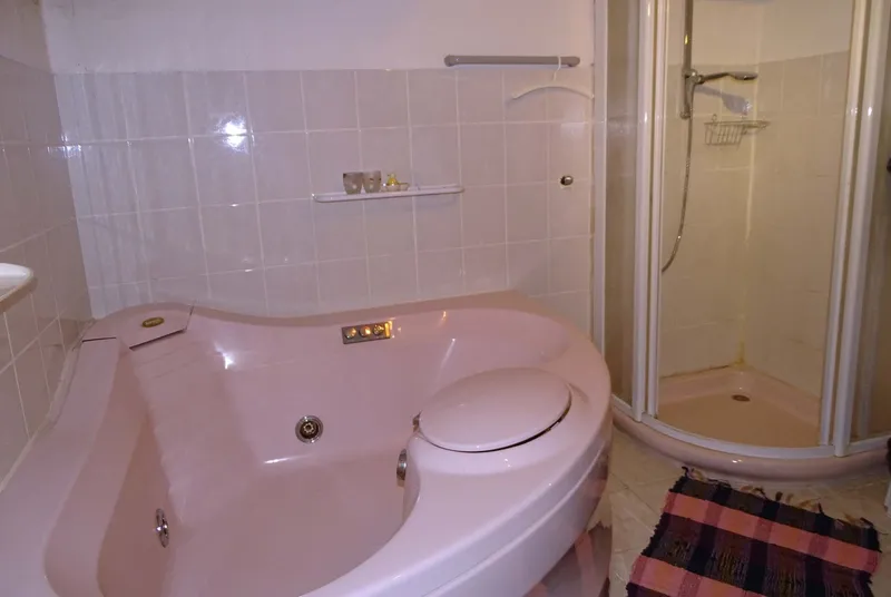 CASA 5.5 LOCALI CON GIARDINO E SPA A MORBIO INFERIORE, Foto 9