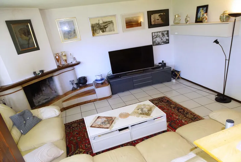 CASA 5.5 LOCALI CON GIARDINO E SPA A MORBIO INFERIORE, Foto 4