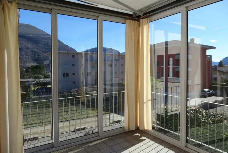 AMPIO 4.5 LOCALI CON GIARDINO D'INVERNO A CANOBBIO, foto 2