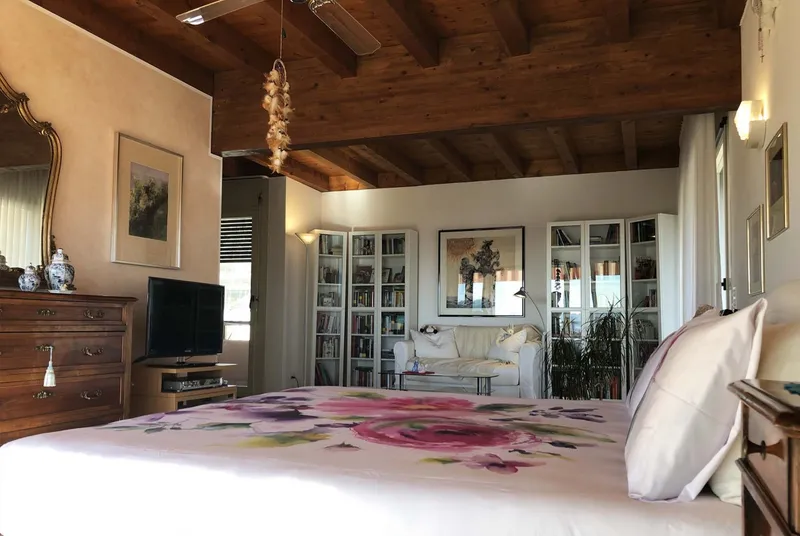 AMPIA E LUMINOSA VILLA 5.5 LOCALI CON PISCINA A CASTEL SAN P, foto 11