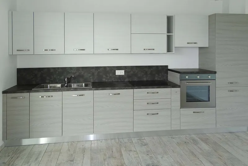 APPARTAMENTO 3.5 LOC. NUOVO E MODERNO CON VISTA LAGO A NEGGI, Foto 5