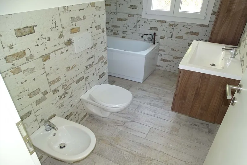 APPARTAMENTO 3.5 LOC. NUOVO E MODERNO CON VISTA LAGO A NEGGI, Foto 13