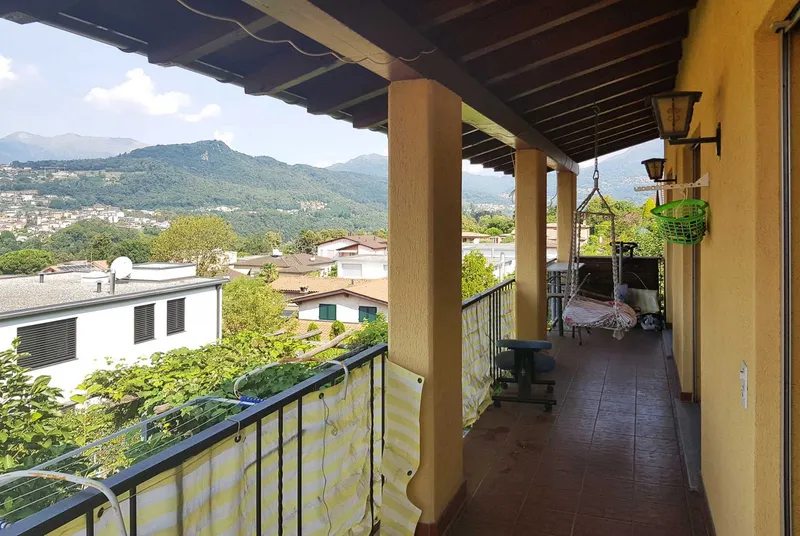 CASA 5.5 LOCALI, GIARDINO E VISTA APERTA A PREGASSONA ALTA, photo 12