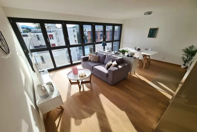 BELLISSIMO 2.5 LOCALI IN ZONA CENTRALE E SERVITA A MASSAGNO, foto 3