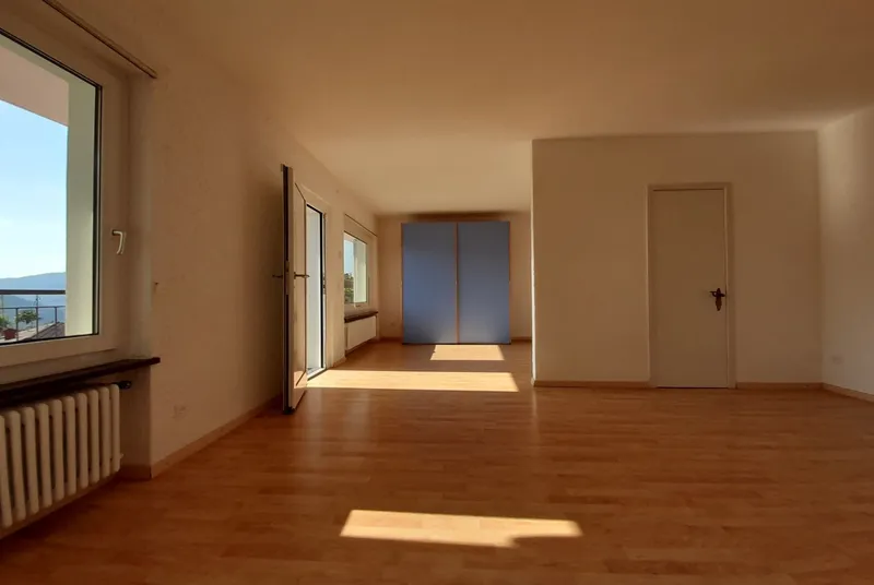 VILLA 5.5 LOCALI CON PANORAMICA VISTA LAGO A ROVIO, Foto 11
