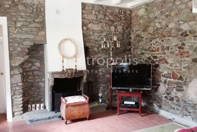 SPLENDIDA ED AMPIA CASA CON TERRAZZA E GIARDINO AD AROGNO, foto 5