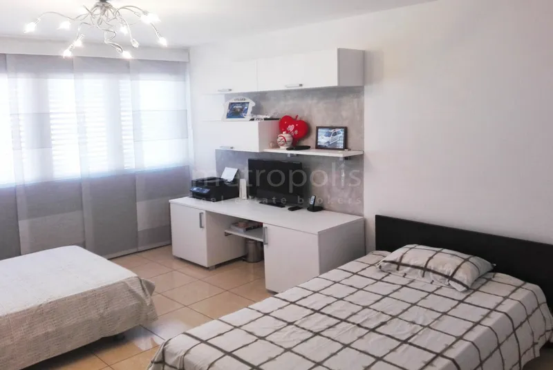 AMPIO APPARTAMENTO 4.5 LOCALI CON TERRAZZA A LUGANO MASSAGNO, Foto 2