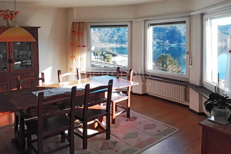 VILLA BIFAMILIARE CON VISTA PANORAMICA SUL LAGO A PONTE TRES, photo 13