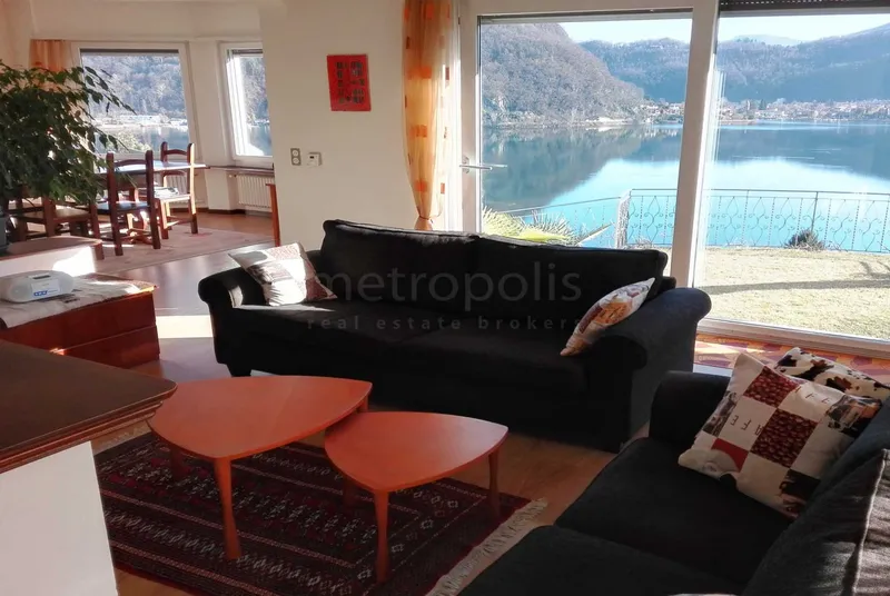 VILLA BIFAMILIARE CON VISTA PANORAMICA SUL LAGO A PONTE TRES, photo 11