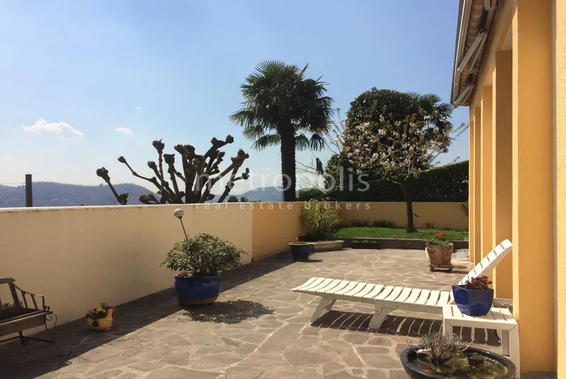 CASA DI 6.5 LOCALI CON PISCINA E VISTA APERTA VACALLO, Foto 8