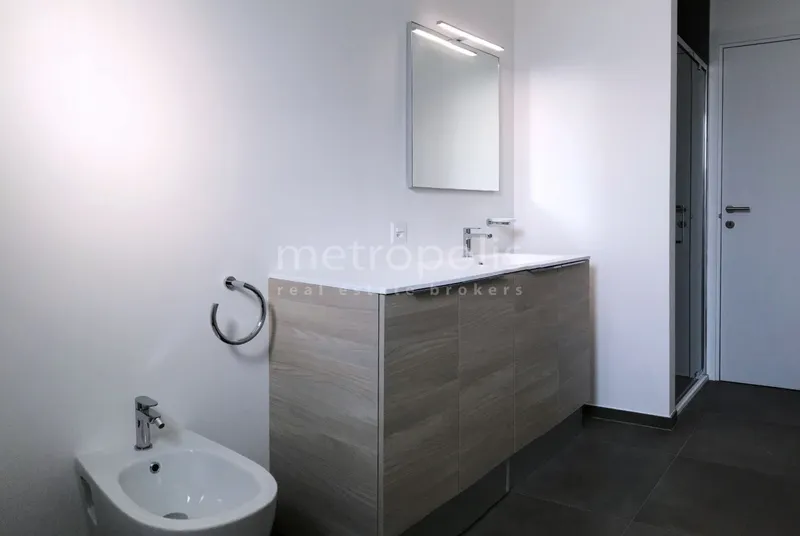 NUOVO E MODERNO ATTICO DI 4.5 LOCALI CON TERRAZZA A CASTEL S, foto 8
